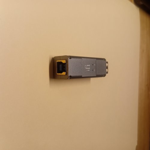 Closed: RARE Ifi iPurifier2 USB DAC (reclocker, line isolator, jitter ...