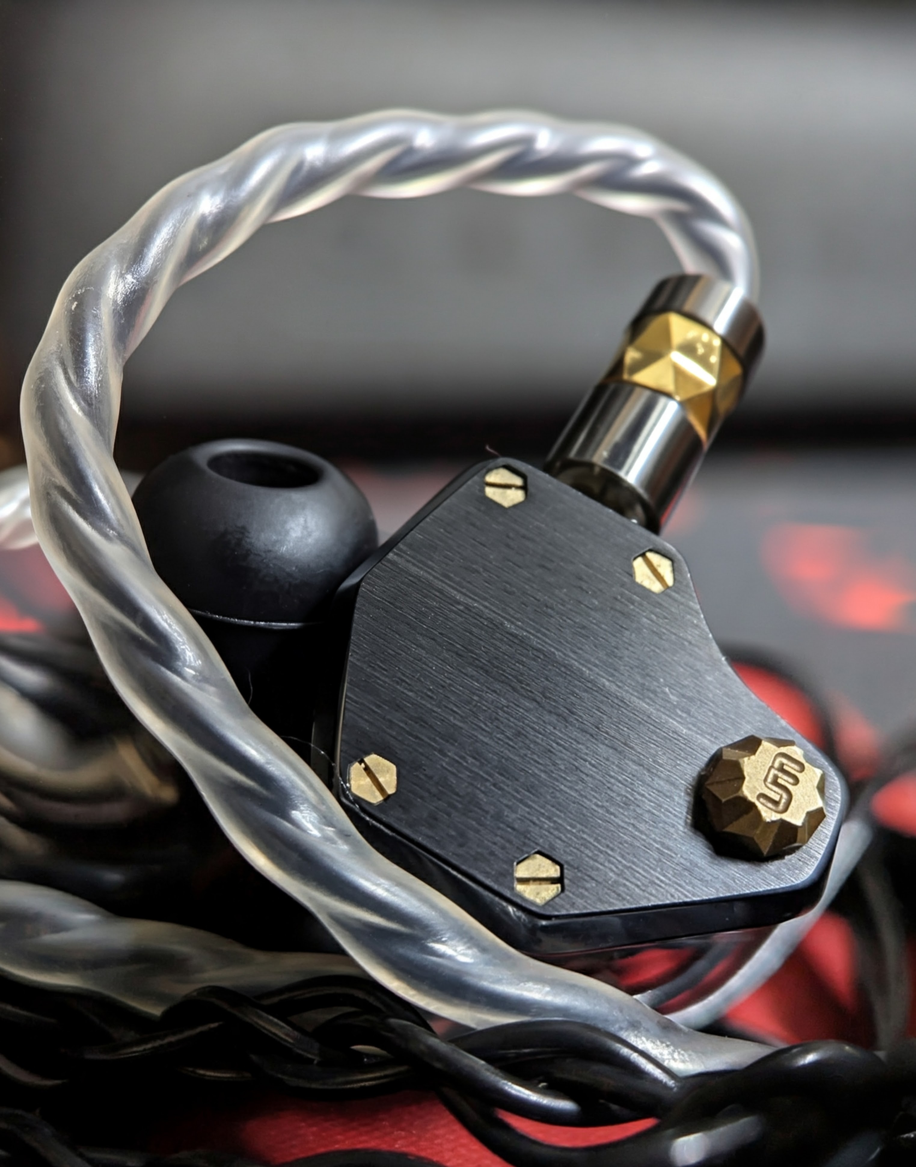 Unique Melody Mest Jet Black - Reviews | Headphone Reviews and