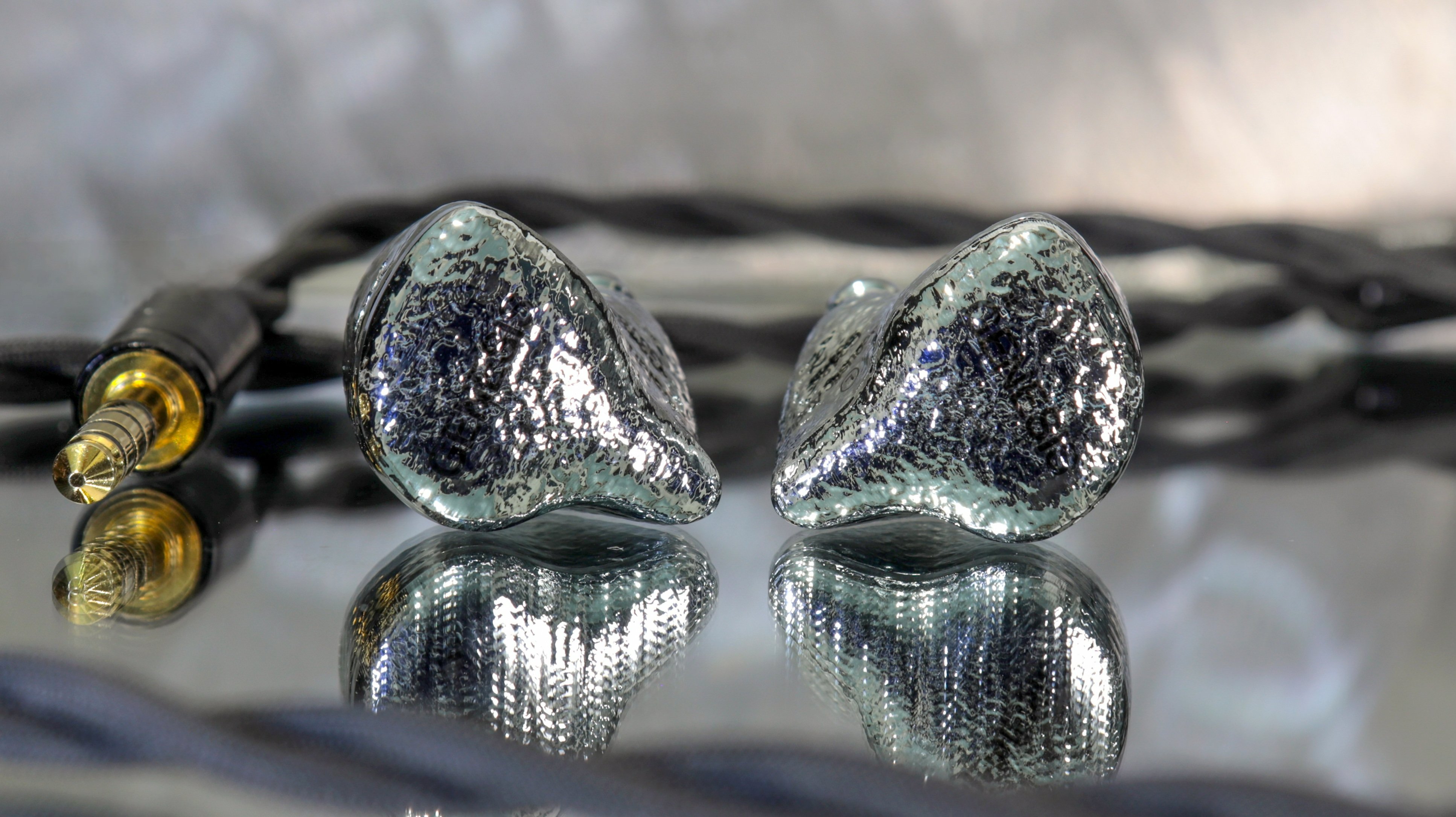 EarAcoustics GENESIS Review Pic (40).jpg