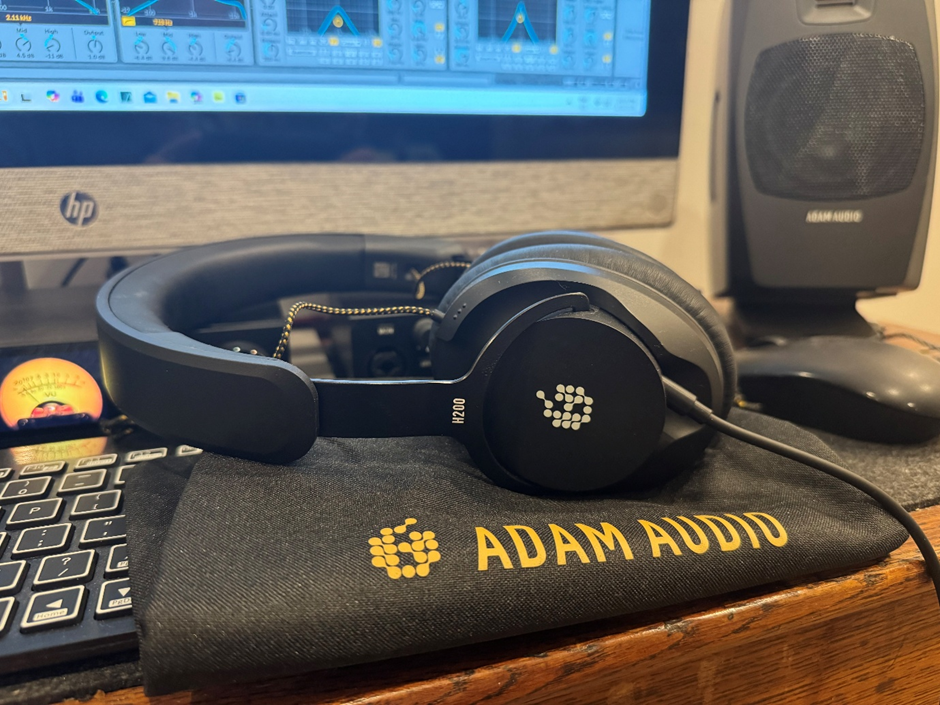 Adam Audio H200 - Reviews | Headphone Reviews and Discussion