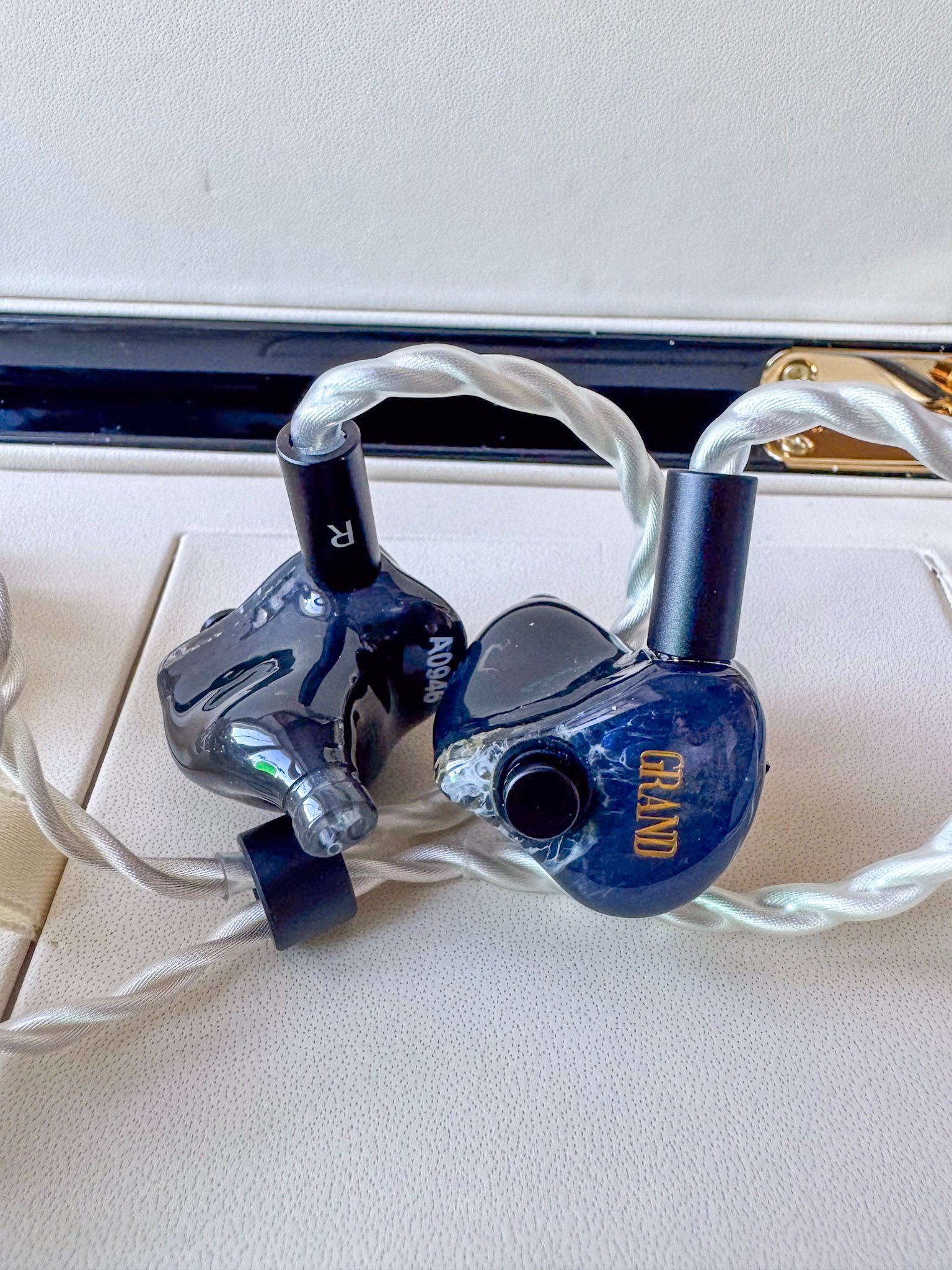 Sold: PENDING - GRAND MAESTRO MINT EUR 2,000 FULL BOX | Headphone ...