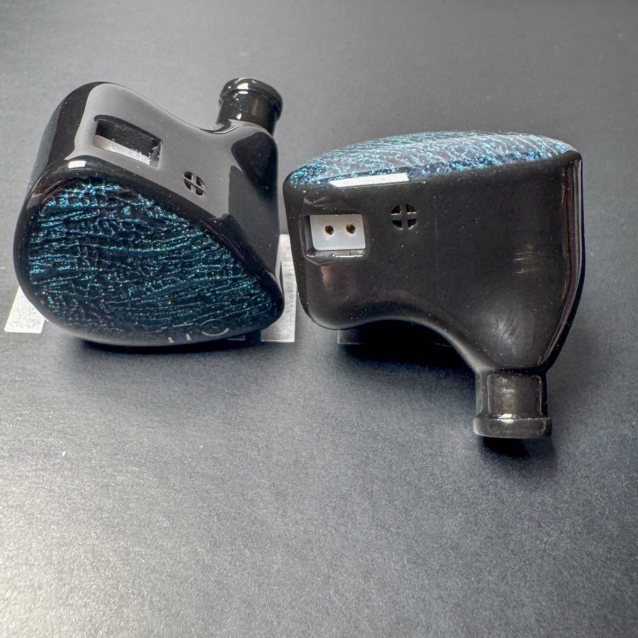 DUNU×KOTO　絃-ITO- DUNU x KOTO ITO: Multi-Driver Hybrid IEM with Dual Dynamic