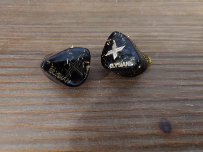 【最終値下げ】Elysian Acoustic Labs X Elysian Acoustic Labs Apostle - 巡礼に値する : r/headphones