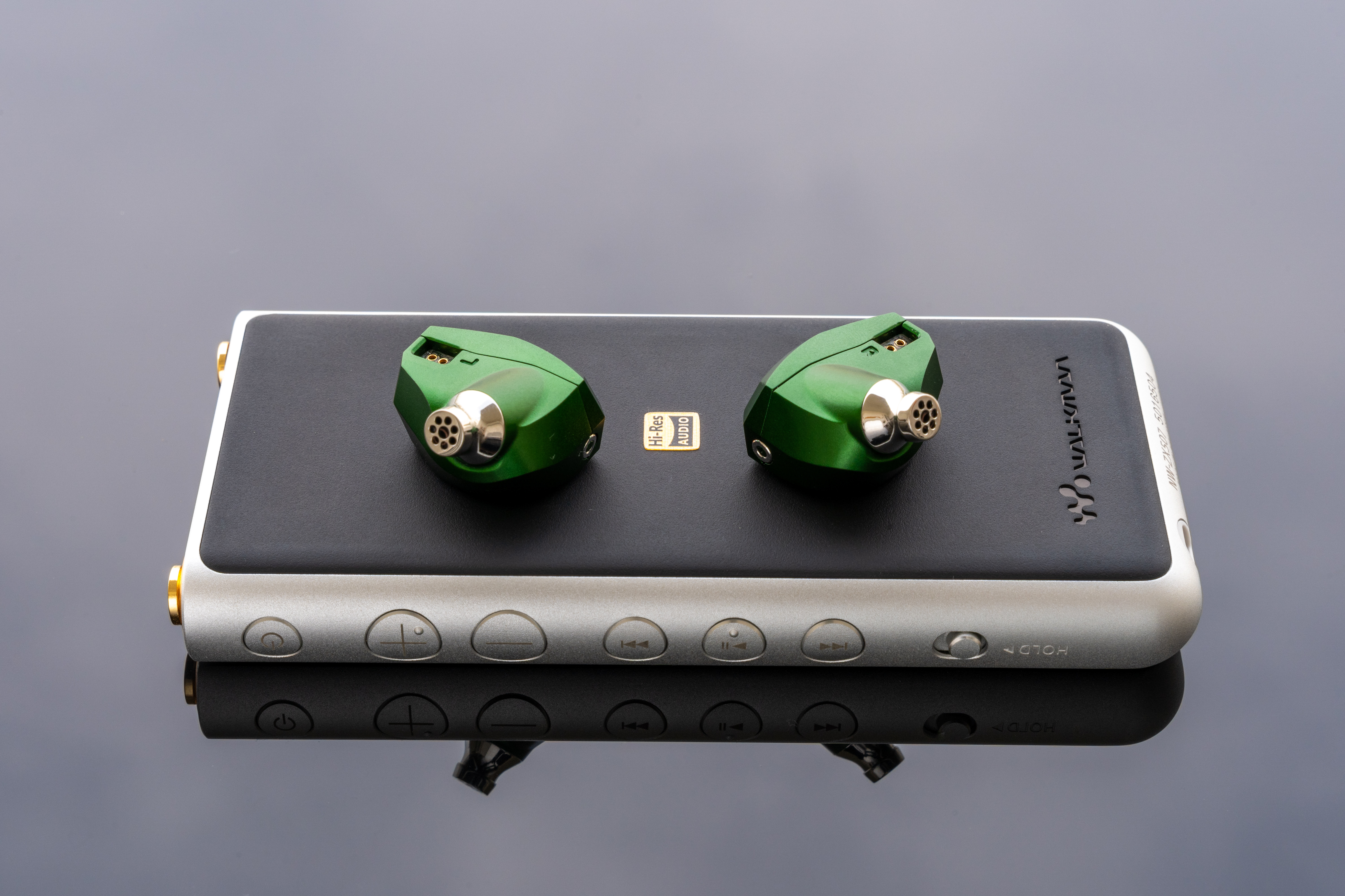 ANDROMEDA 10 - 10 YEAR ANNIVERSARY EDITION - Reviews | Headphone
