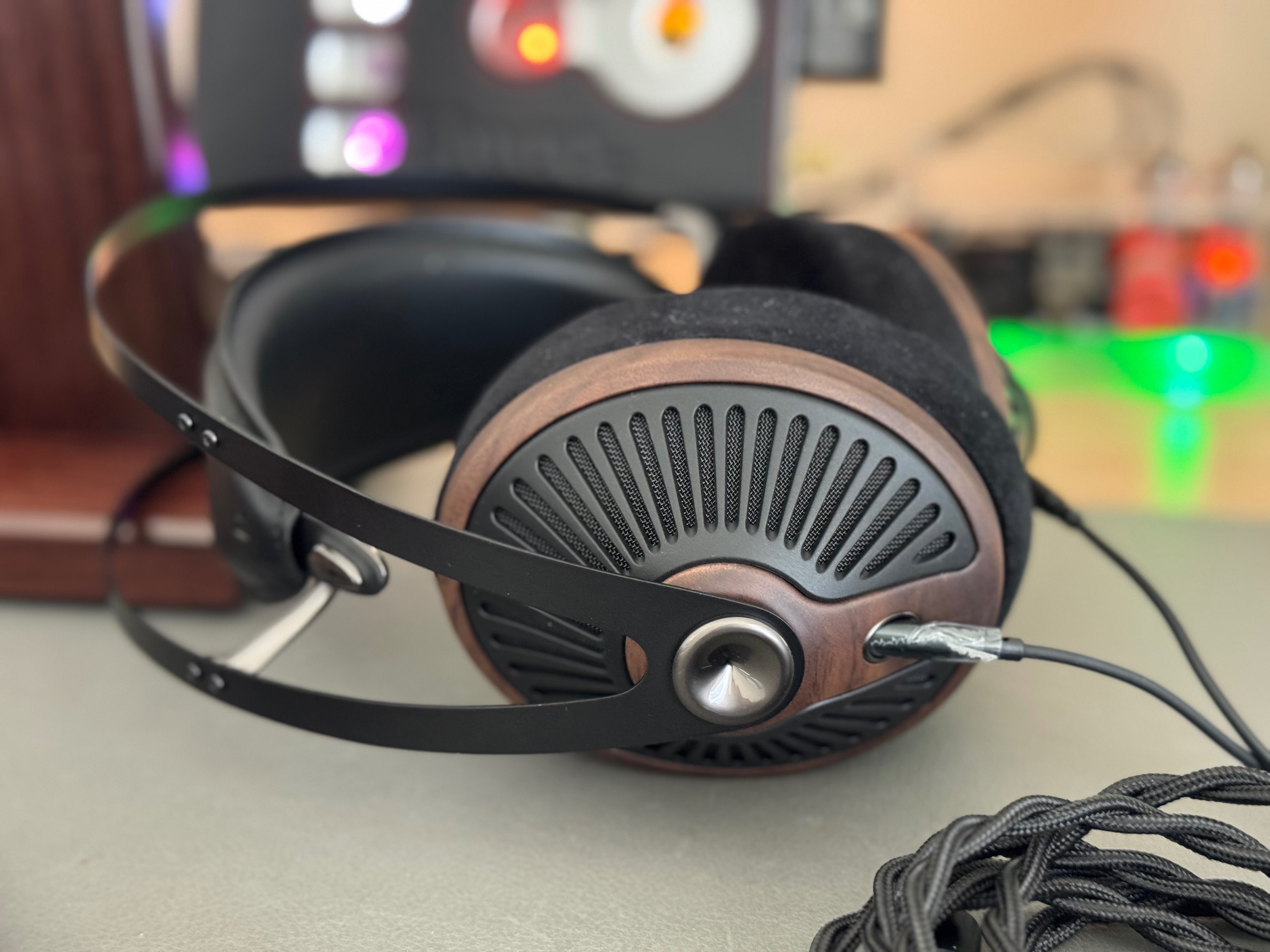 MEZE AUDIO 105 Silva Cuffie Over-ear Aperte E Leggere | Driver Da 50mm E Impedenza 42 Ohm | Custodia E Cavi Inclusi