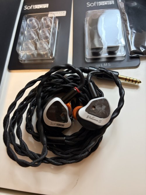 softears rsv 中古価格 | HifiZero