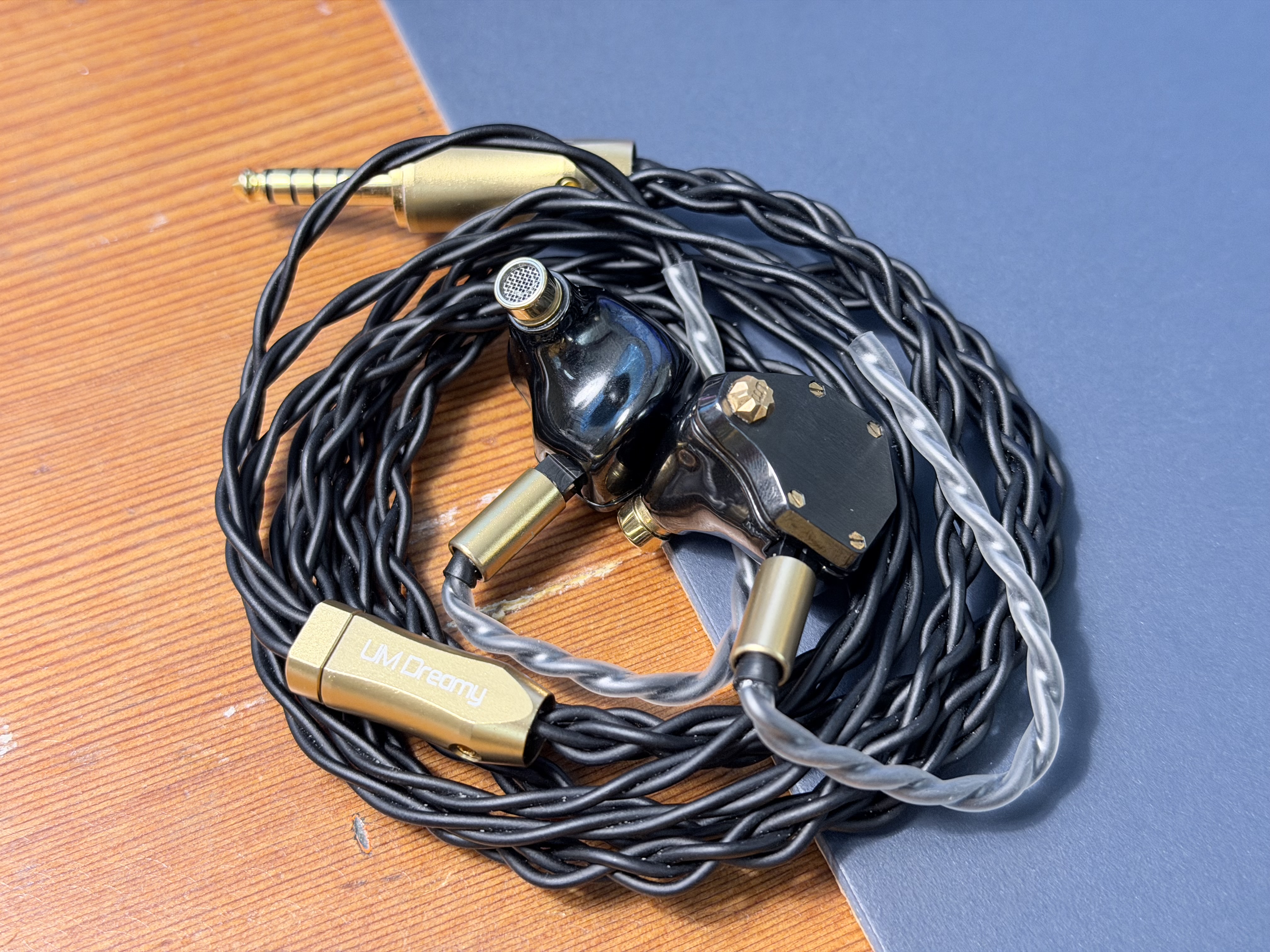 Unique Melody Mest Jet Black - Reviews | Headphone Reviews and