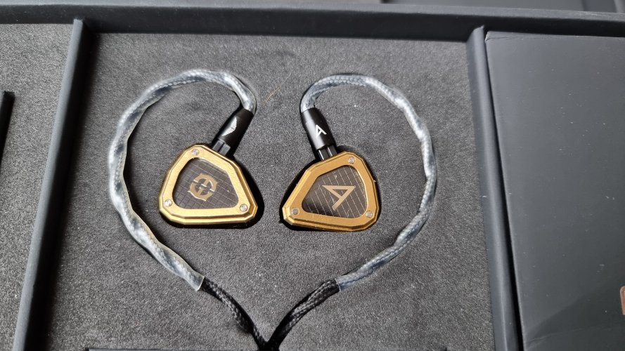 Empire ears Novus 中古価格 | HifiZero