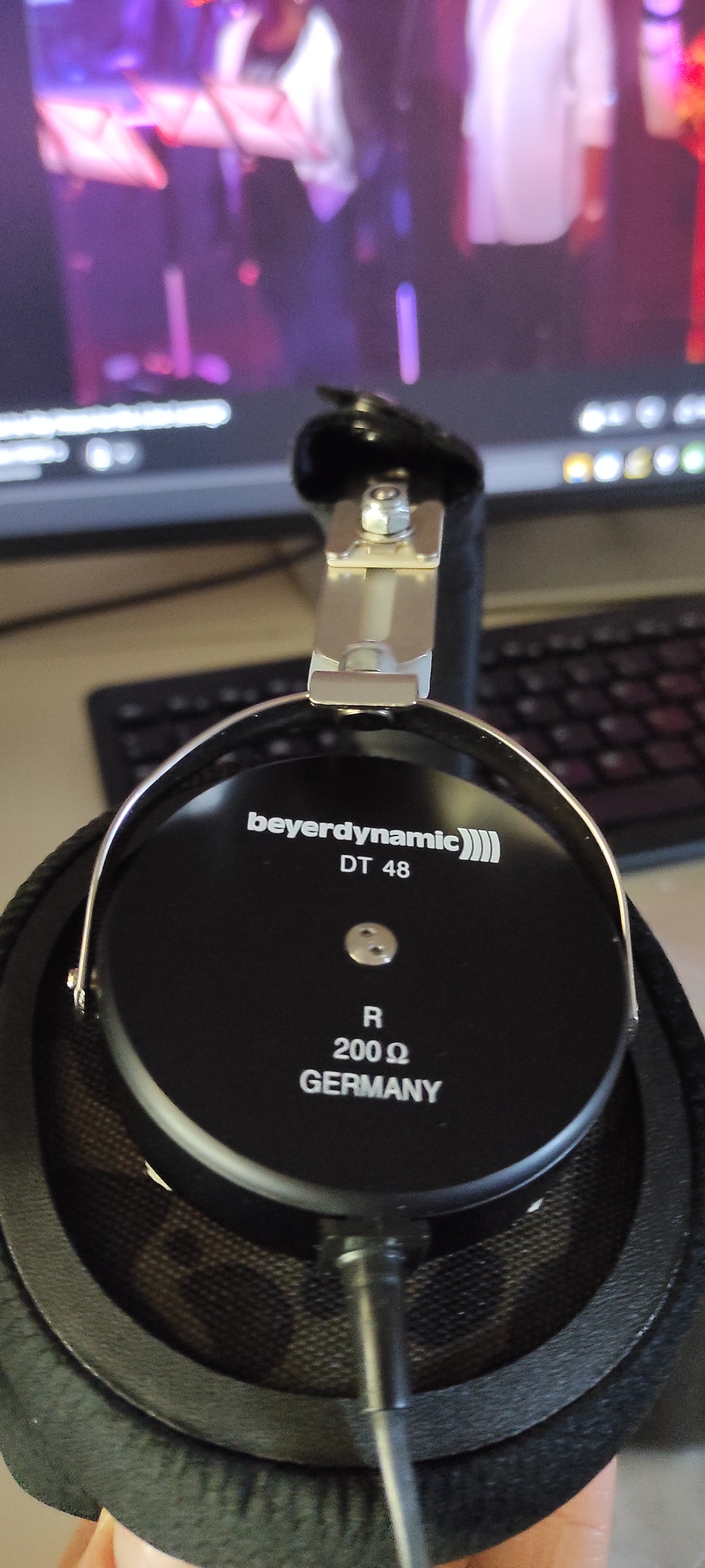 The Beyerdynamic DT48 Arrives | Page 269 | Headphone Reviews