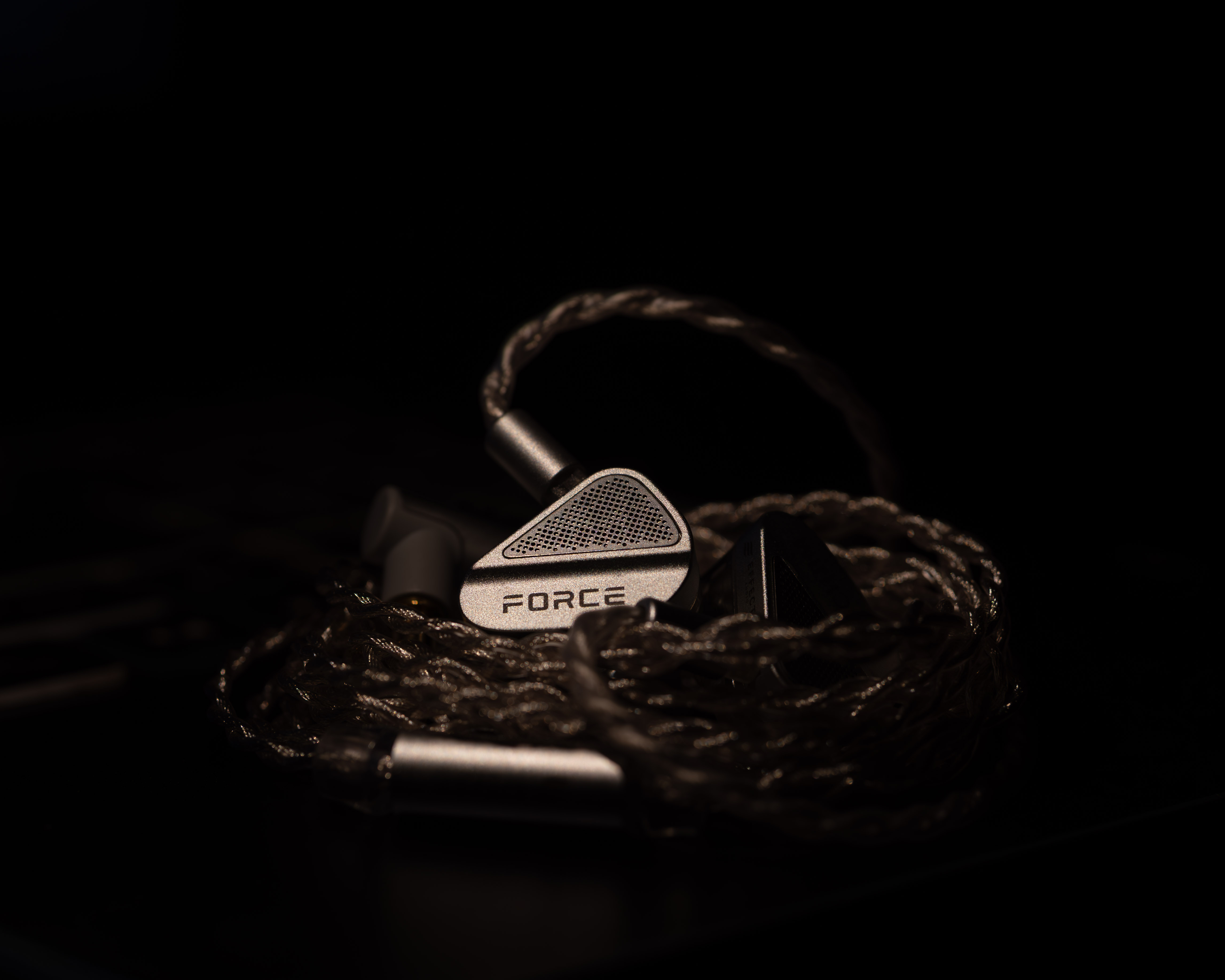 TANCHJIM x Effect Audio FORCE Dual Dynamic Driver Flagship In-ear