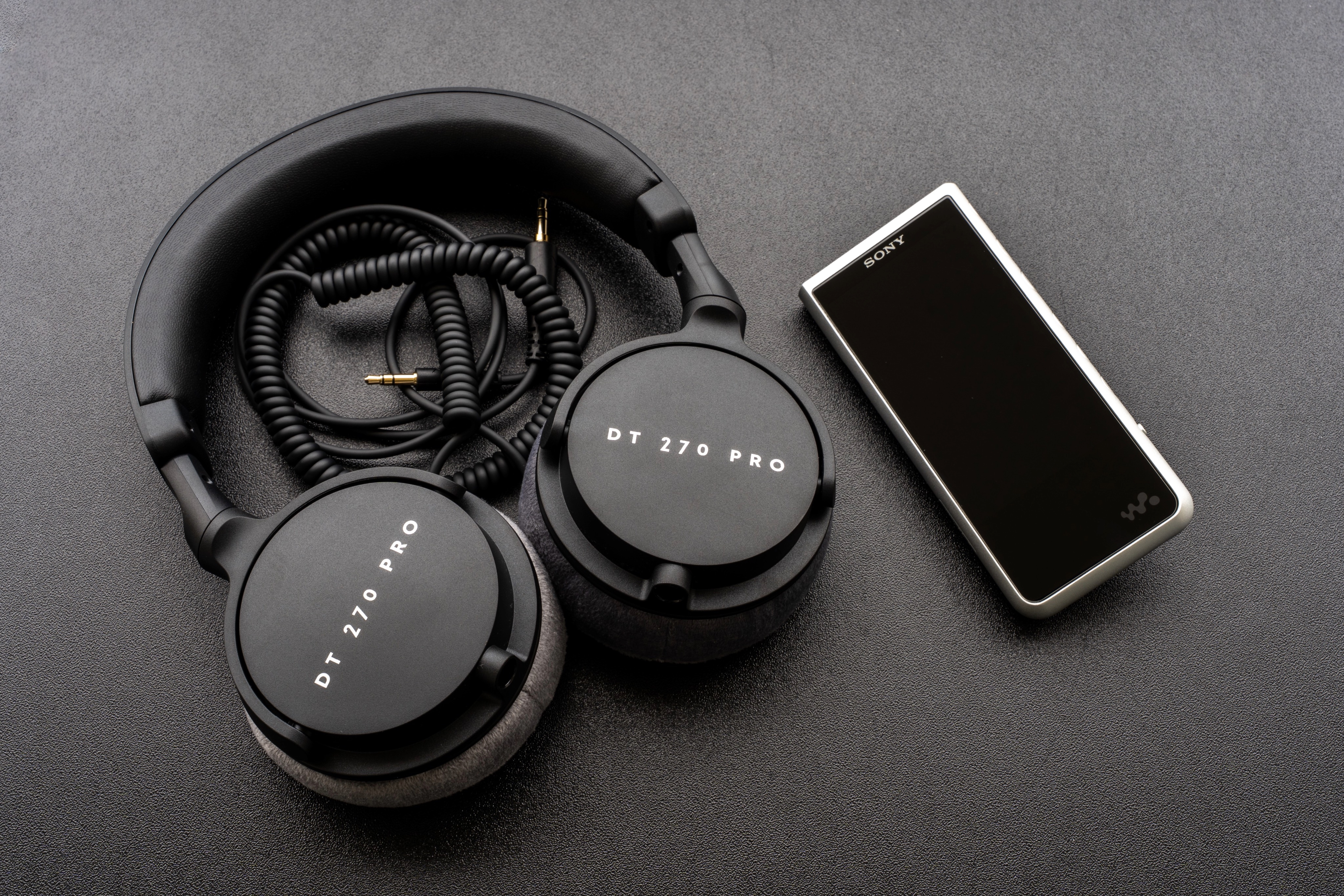 Beyerdynamic DT 270 PRO - Reviews | Headphone Reviews and