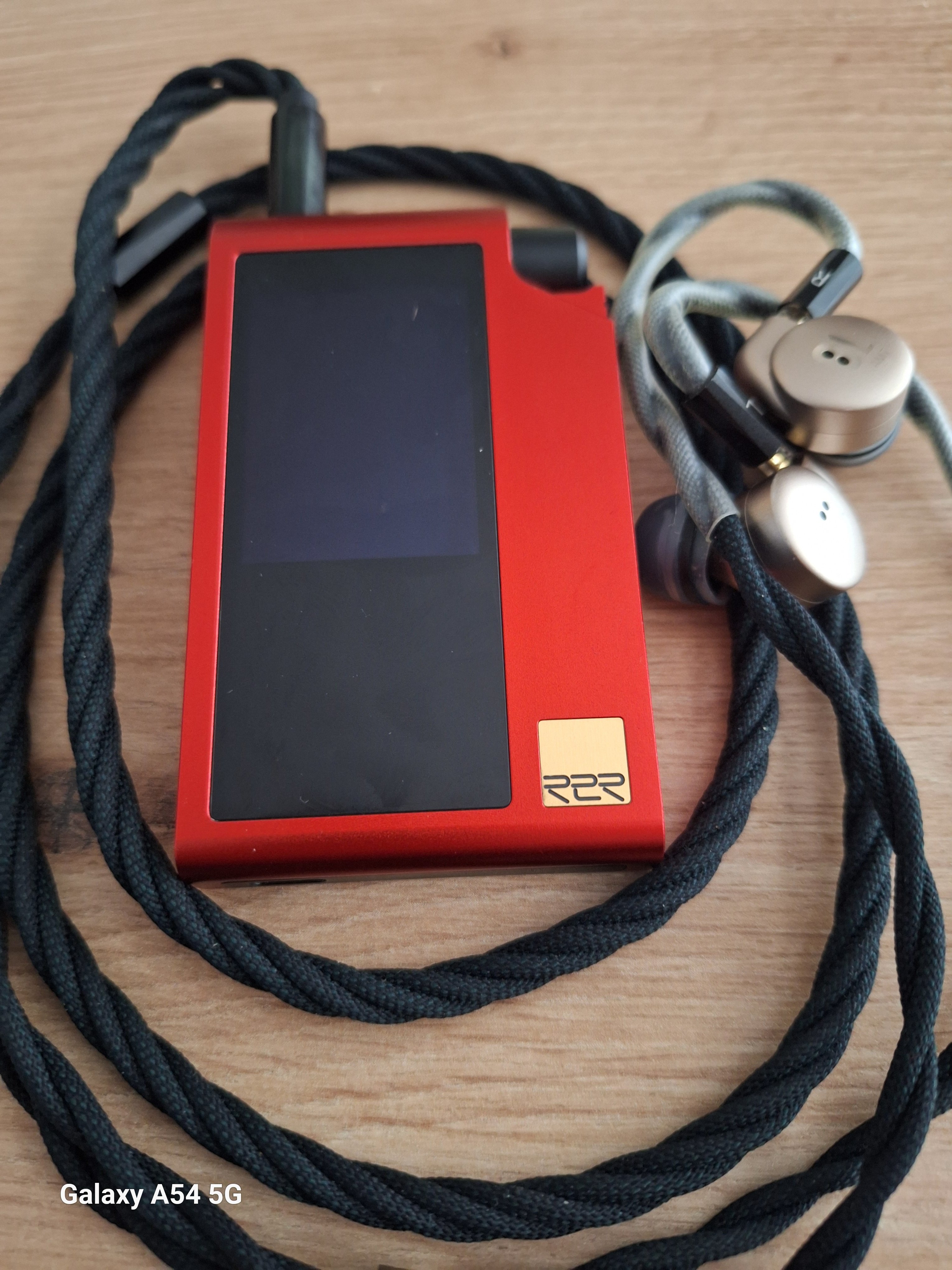 HIFIMAN Releases New Flagship DAP 