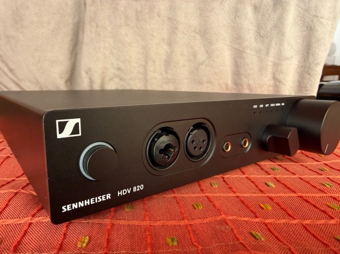 Sennheiser hdv820 Used Price | HifiZero