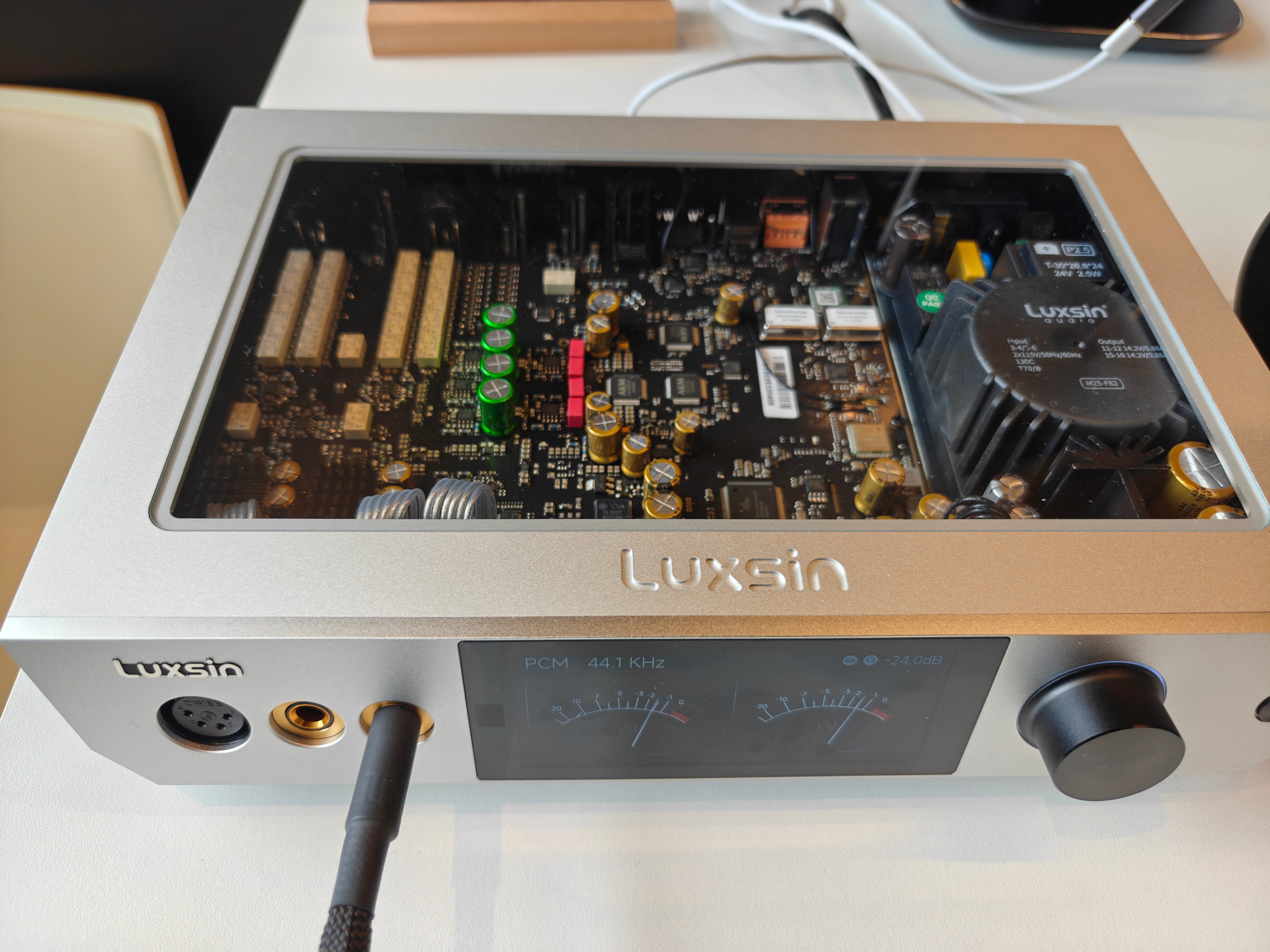 Luxsin X9 Desktop DAC & Headphone Amplifier Officially Released