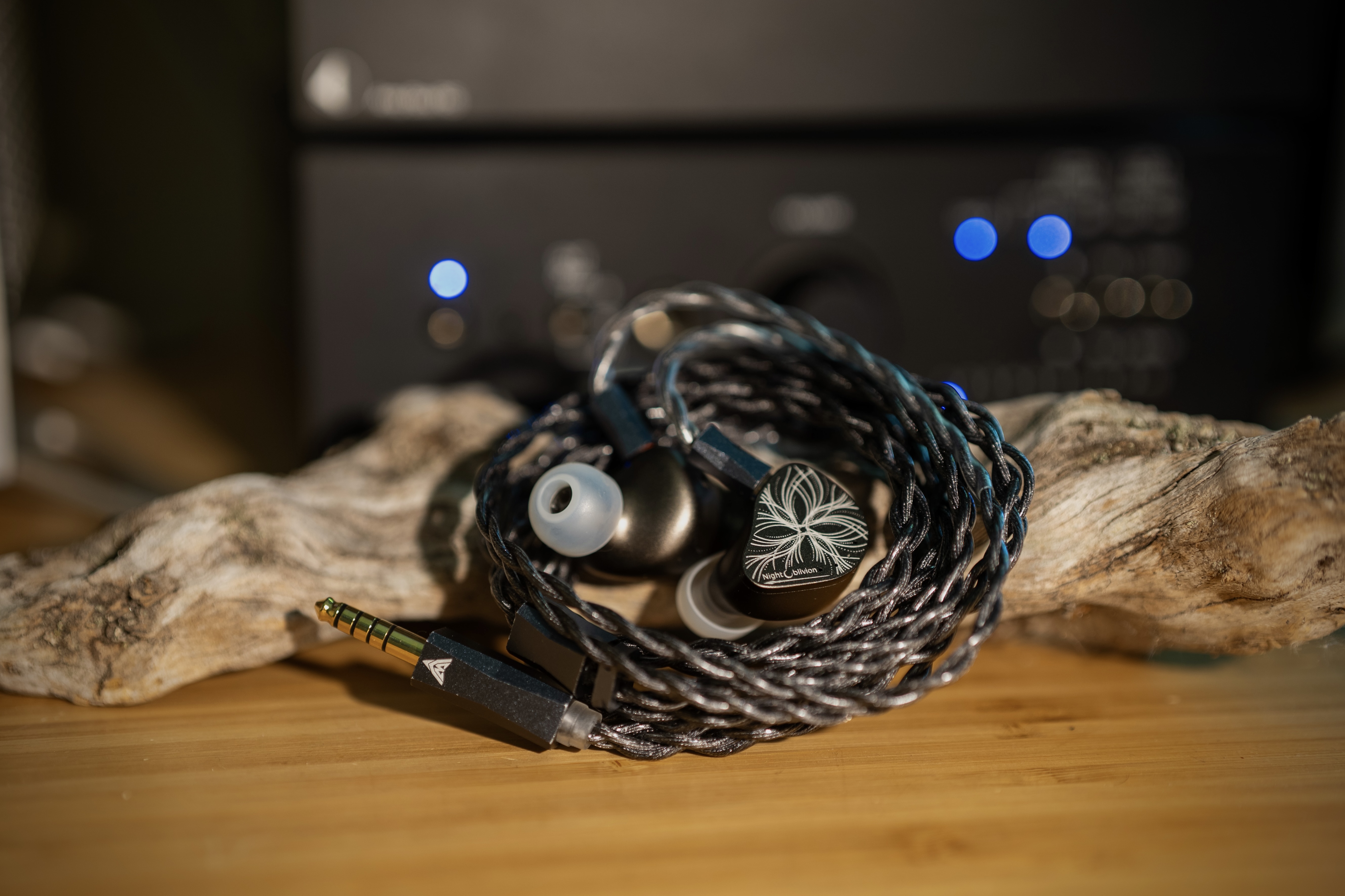 Night Oblivion - Longinus - Reviews | Headphone Reviews and