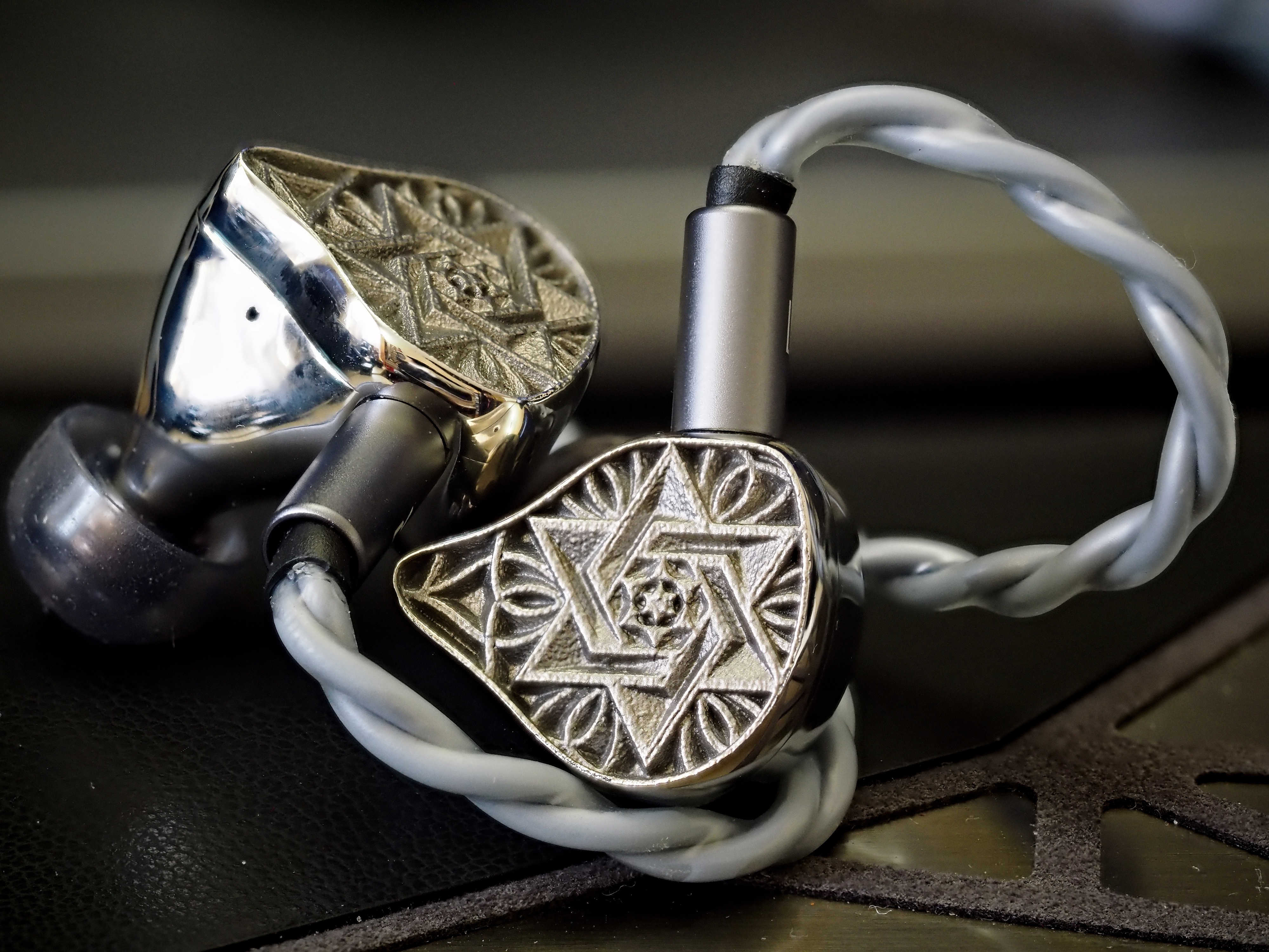 Unique Melody Maven III - Reviews | Headphone Reviews and