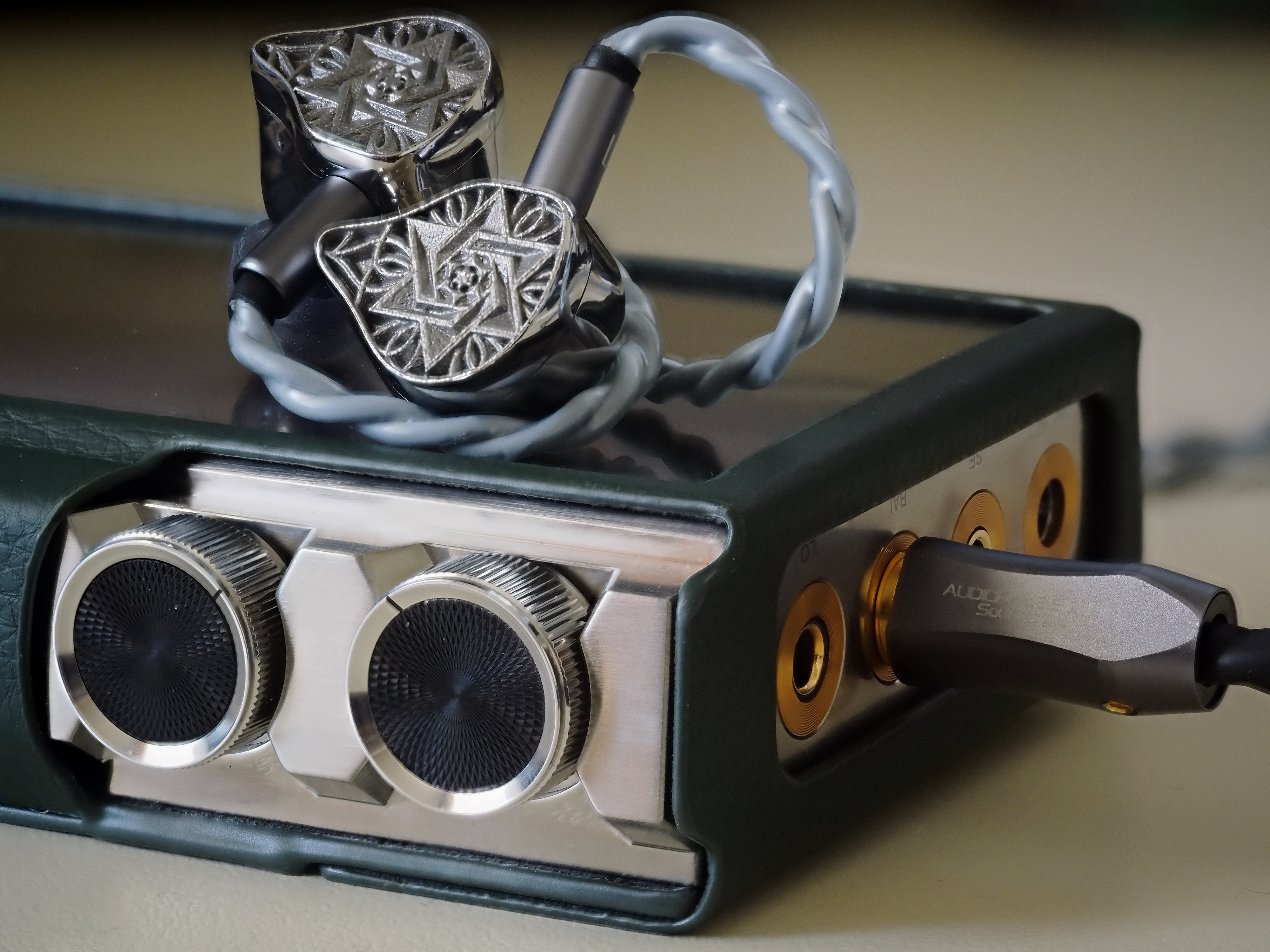 Unique Melody Maven III - Reviews | Headphone Reviews and