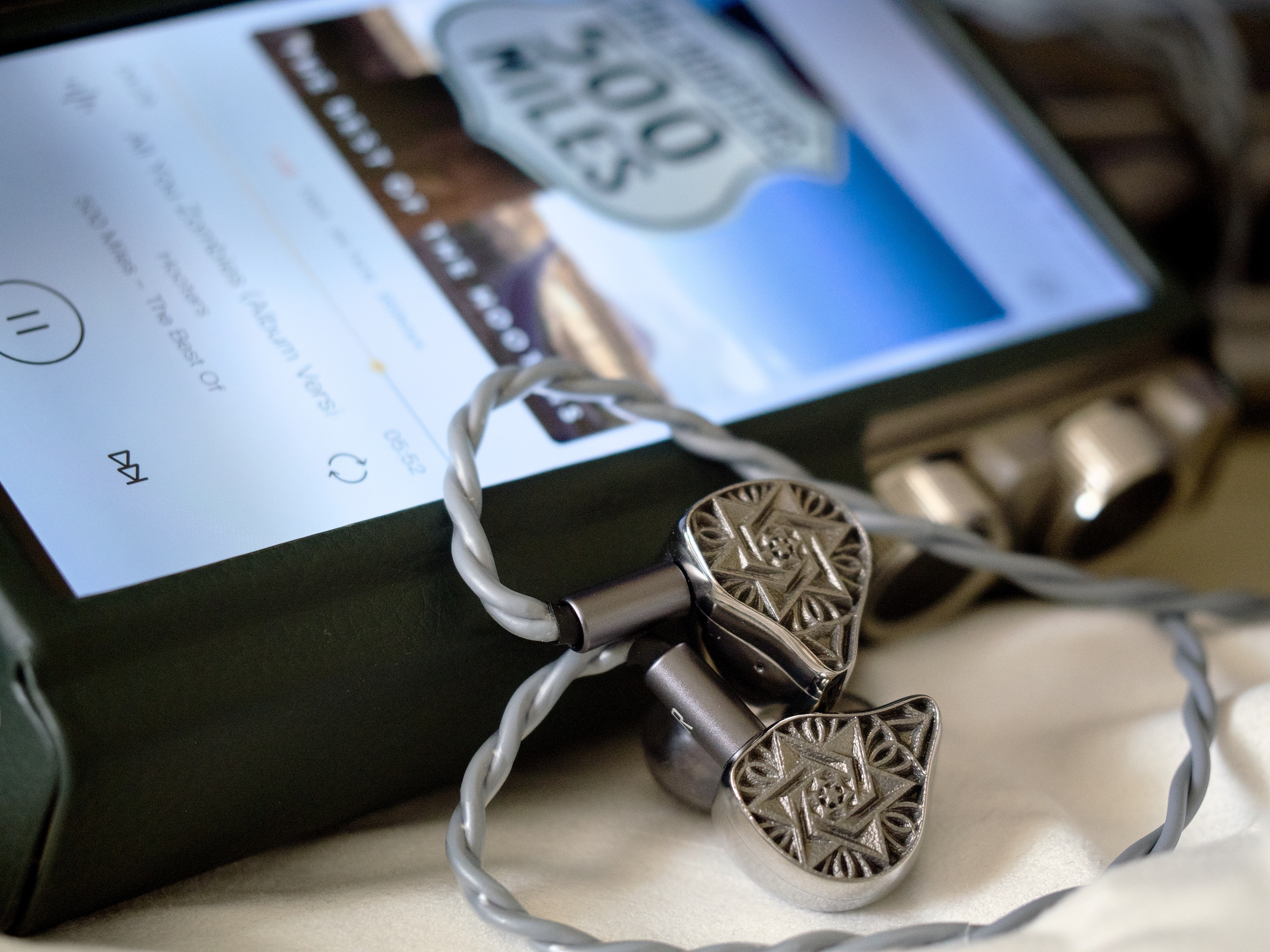 Unique Melody Maven III - Reviews | Headphone Reviews and