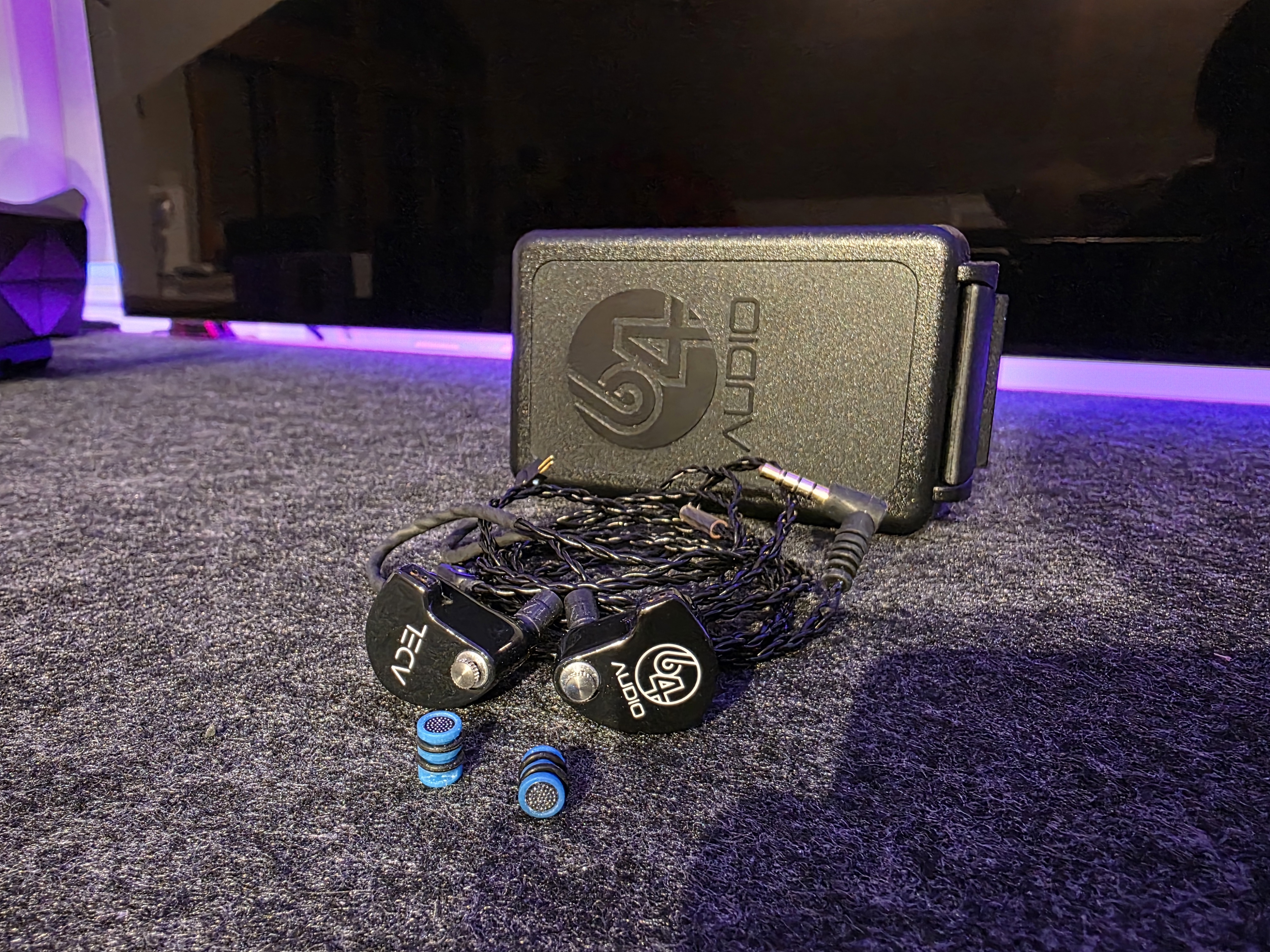 64 Audio Adel U12 with MAM and Blue FatFreq Modules | Headphone