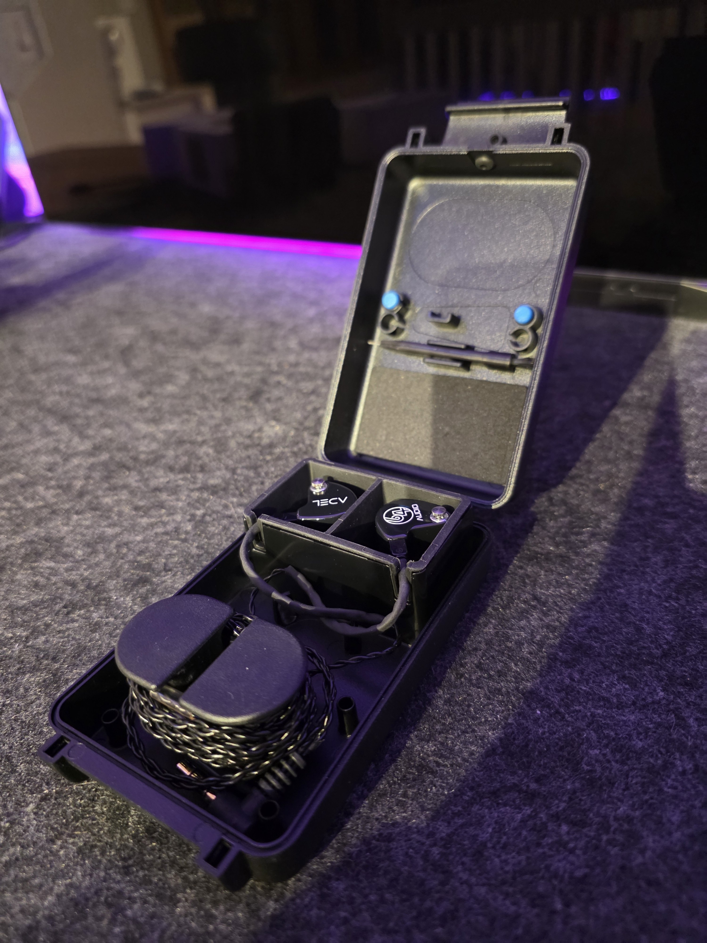 64 Audio Adel U12 with MAM and Blue FatFreq Modules | Headphone