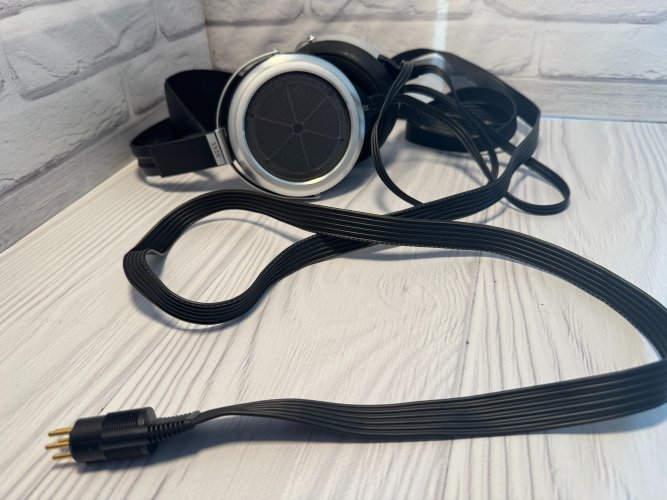 【中古】「非常に良い」STAX SR-009 stax sr 009 中古価格 | HifiZero