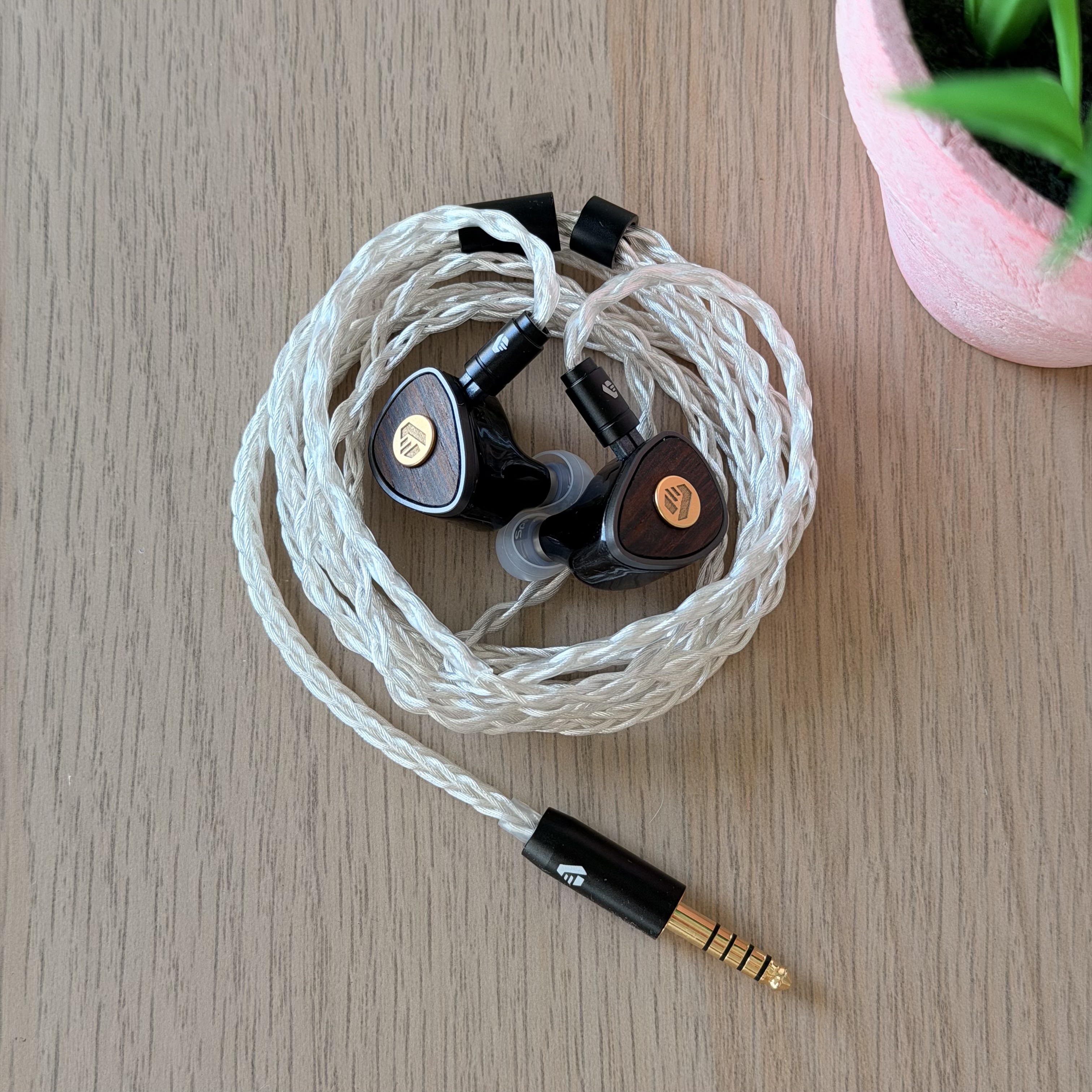 ARISYN BAI YONG (百咏) - Reviews | Headphone Reviews and