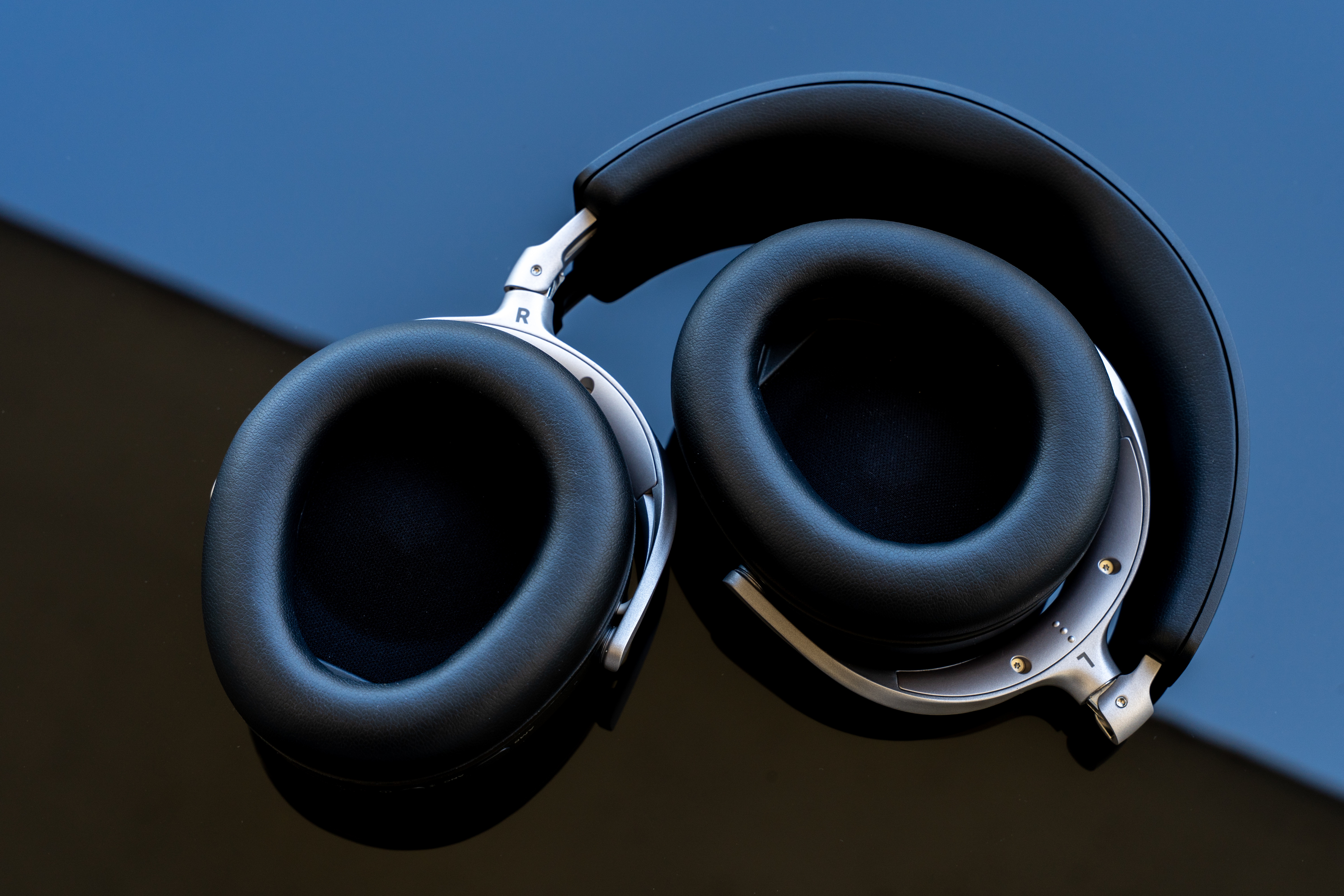 Beyerdynamic Aventho 300 - Dolby Atmos - Reviews | Headphone