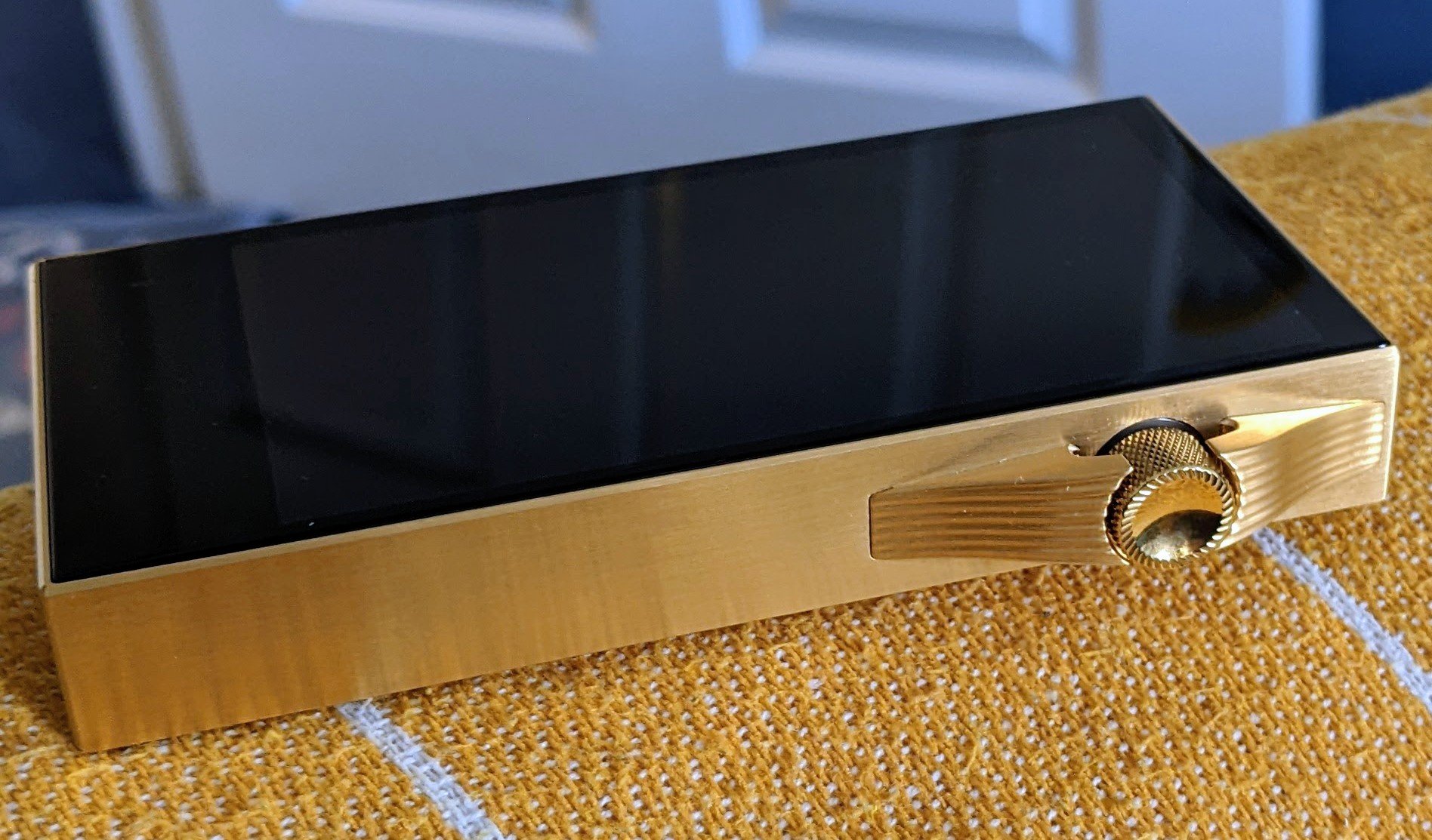 Astell&Kern SA700 Vegas Gold | Headphone Reviews and Discussion