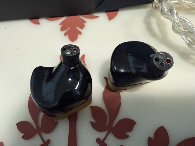 Only 77 made! FIRST OWNER Like New 7th Acoustics Asteria [4.4mm, 2-pin ...