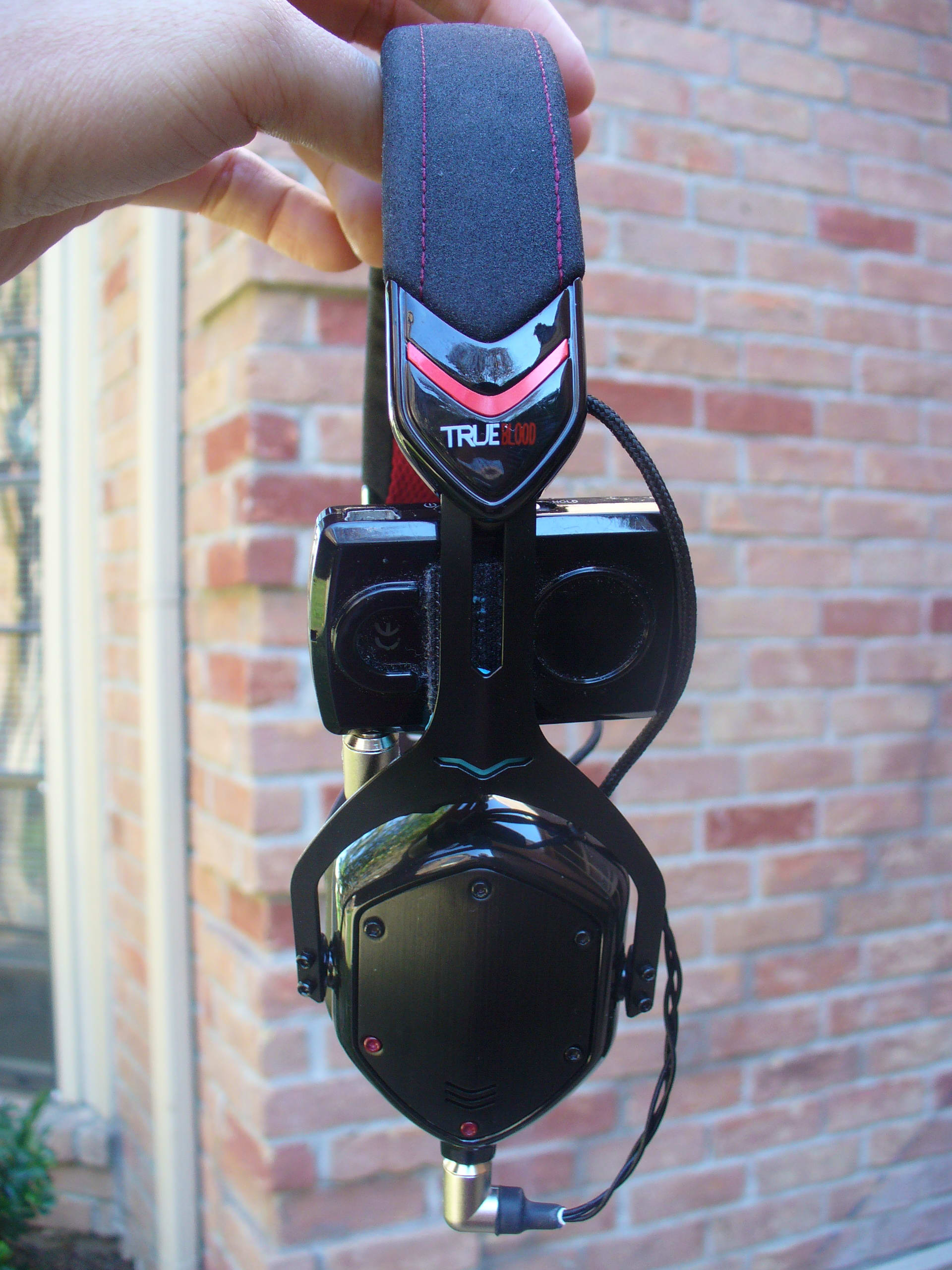 DIY "wireless" headphones with integrated mp3 player Headphone