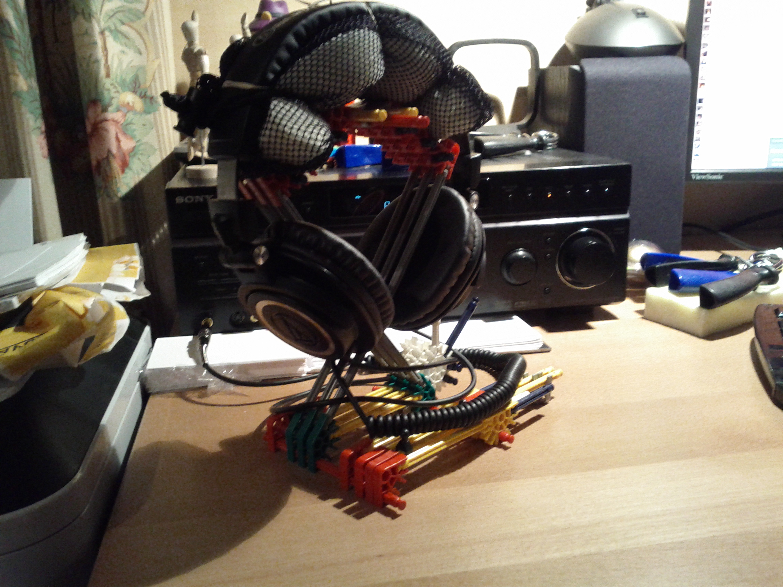 Image Result For Diy Speaker Stand Spikesa Image Result For Diy Speaker Stand Spikesa