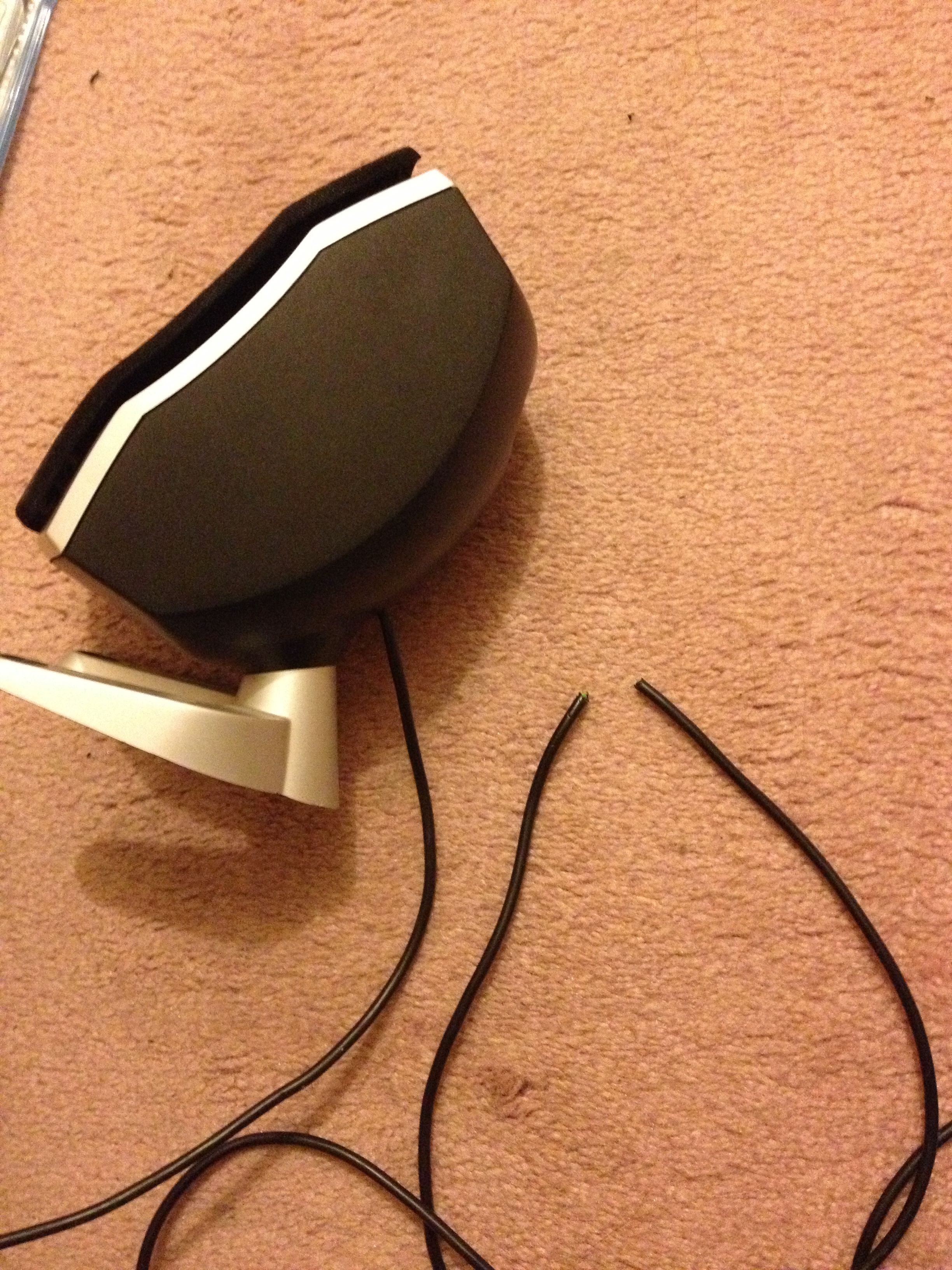 Logitech Z5500 Satellite Speaker Cable ripped Headphone Reviews and