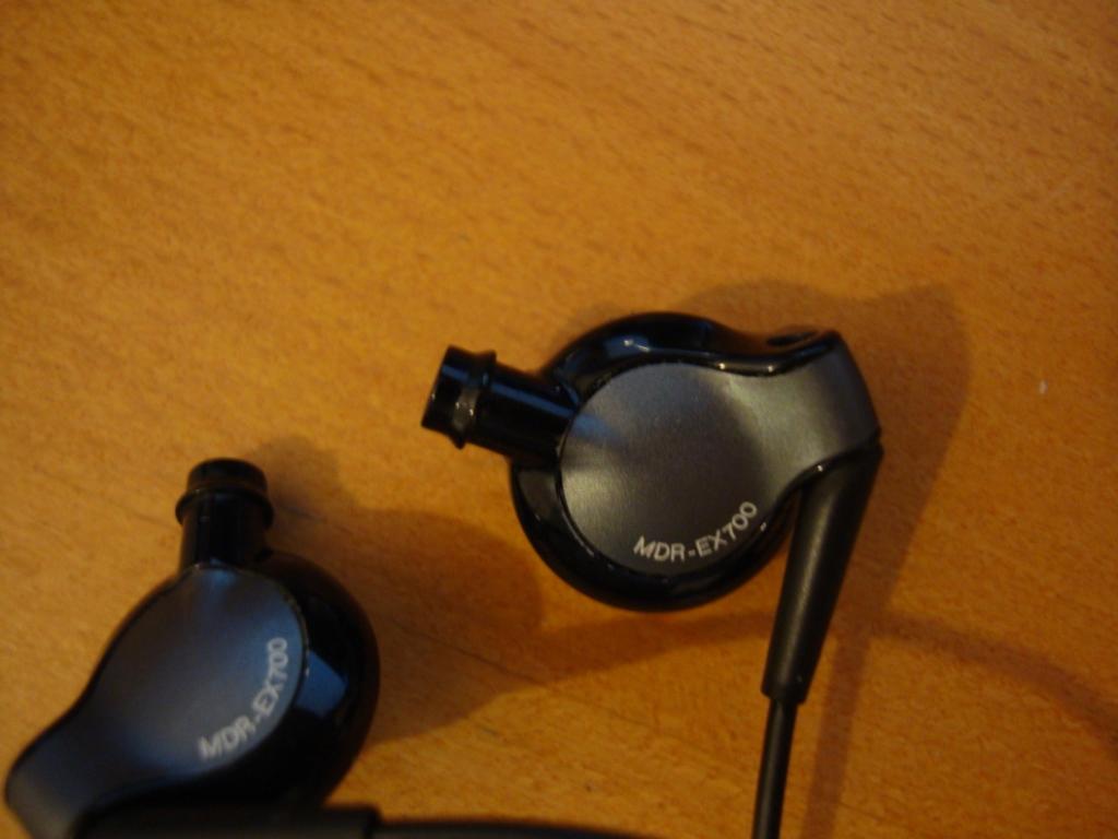 REAL vs. FAKE Sony MDR-EX700's (Pics + Vids) Spot the difference! |  Headphone Reviews and Discussion - Head-Fi.org
