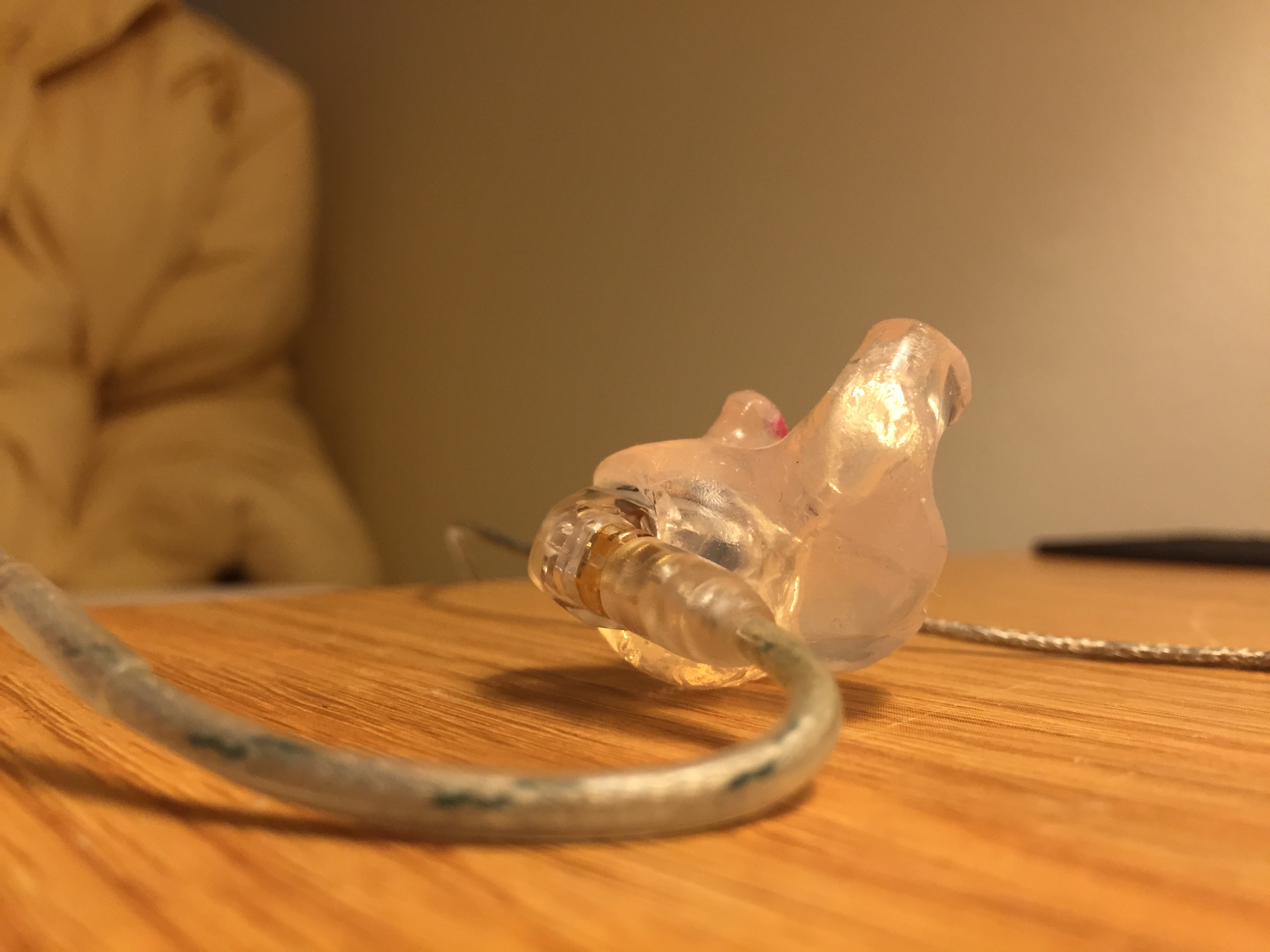 Review Sensaphonics Custom Sleeves in Crystal Blue for the Shure SE846