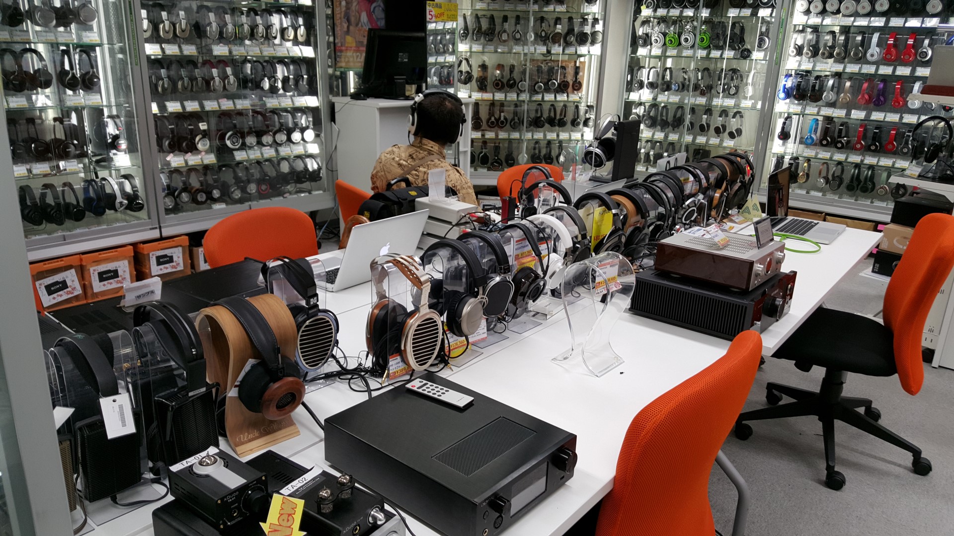 Buying used headphones in Japan (eearphone) Headphone Reviews and Discussion