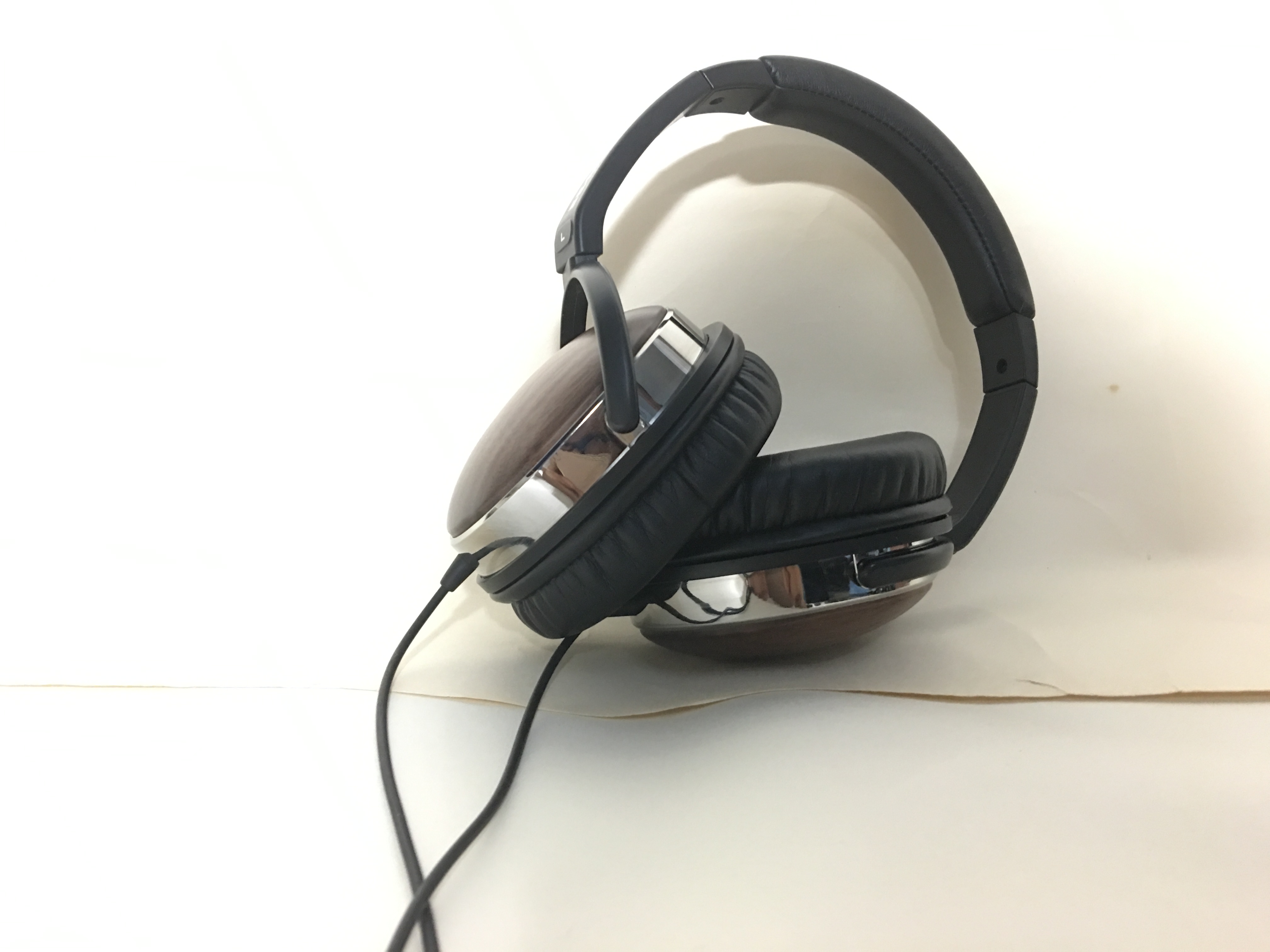 Review & Discussions/Impressions: Creative Labs E-MU Walnut