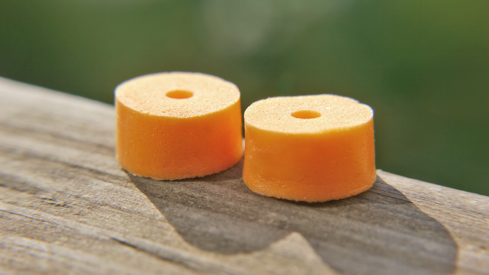 MANDARINES foam ear tips...... perfection Headphone Reviews and