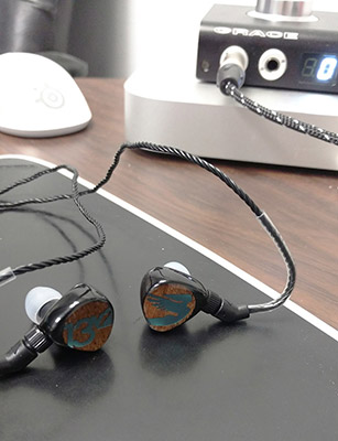 JH Audio 13V2 Pro Universal IEM - First Impressions | Headphone