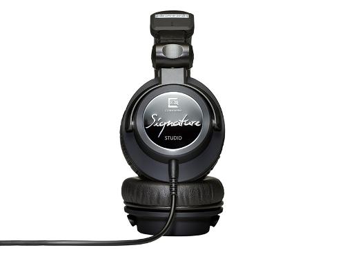 Ultrasone-Signature-Studio-Headphones-side.jpg