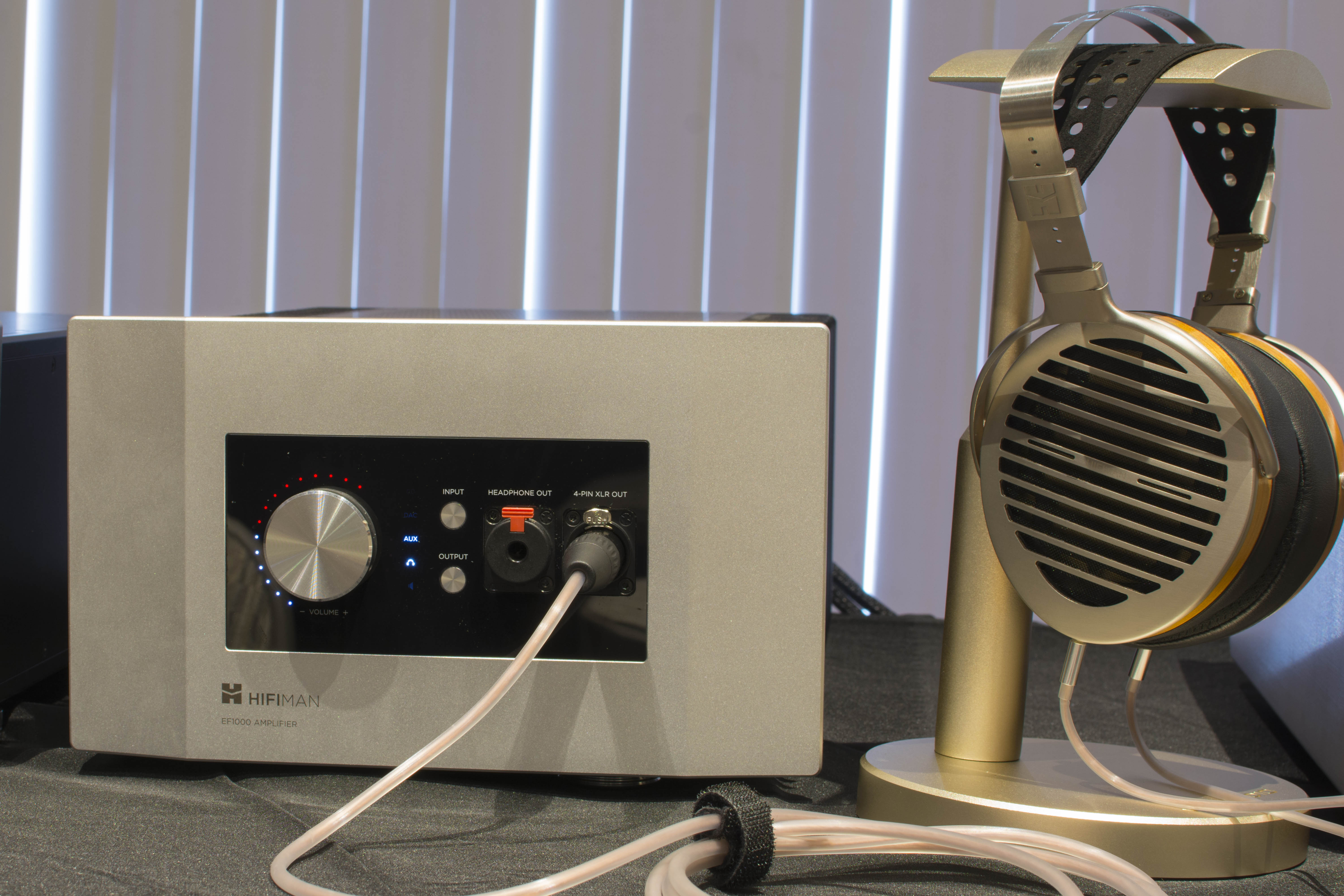 HIFIMAN New Flagship Revealed at CES HE-1000 and EF-1000 - Samma3a Tech